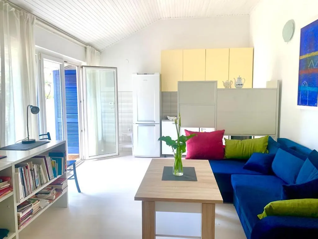 Apartment Art Adriatic 푸나트