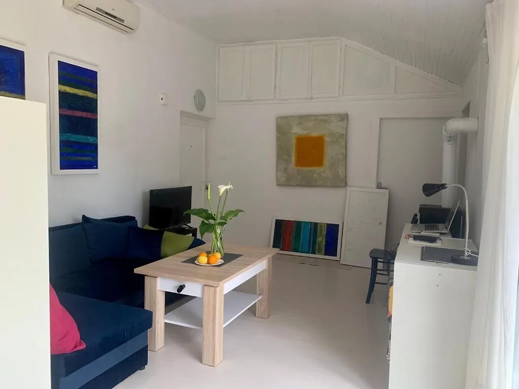 Apartment Art Adriatic 푸나트